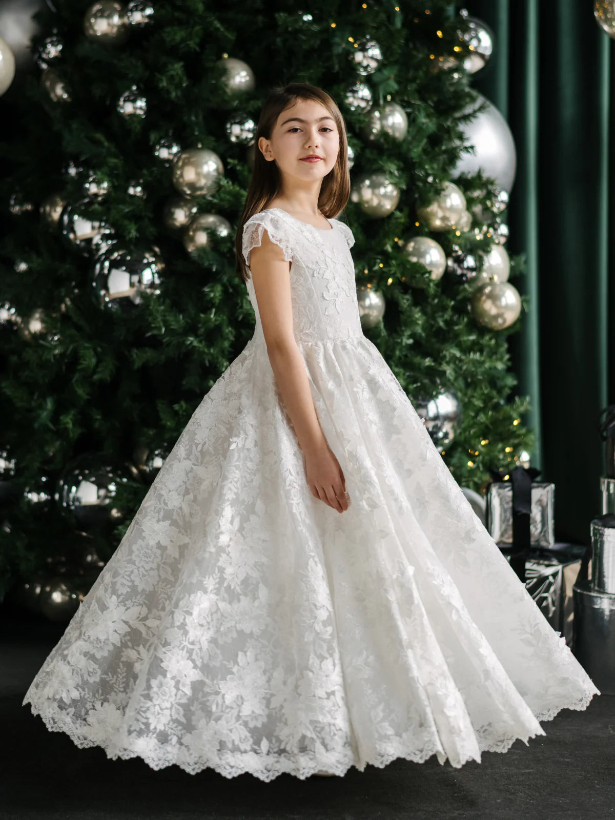 Teter Warm Girl’s Lace Communion Dress with Scalloped Cap Sleeves: Angelica Dress