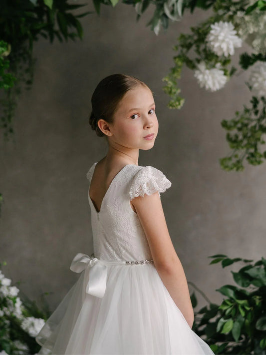 Teter Warm Girl's Communion Off White Lace Tulle Dress: Serena Dress