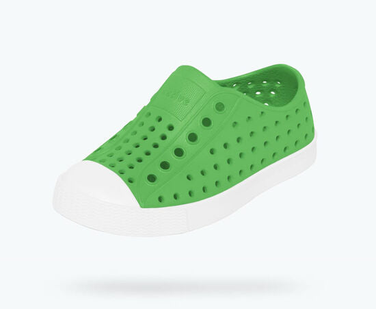 Native Jefferson Kids in Grasshopper Green/Shell White