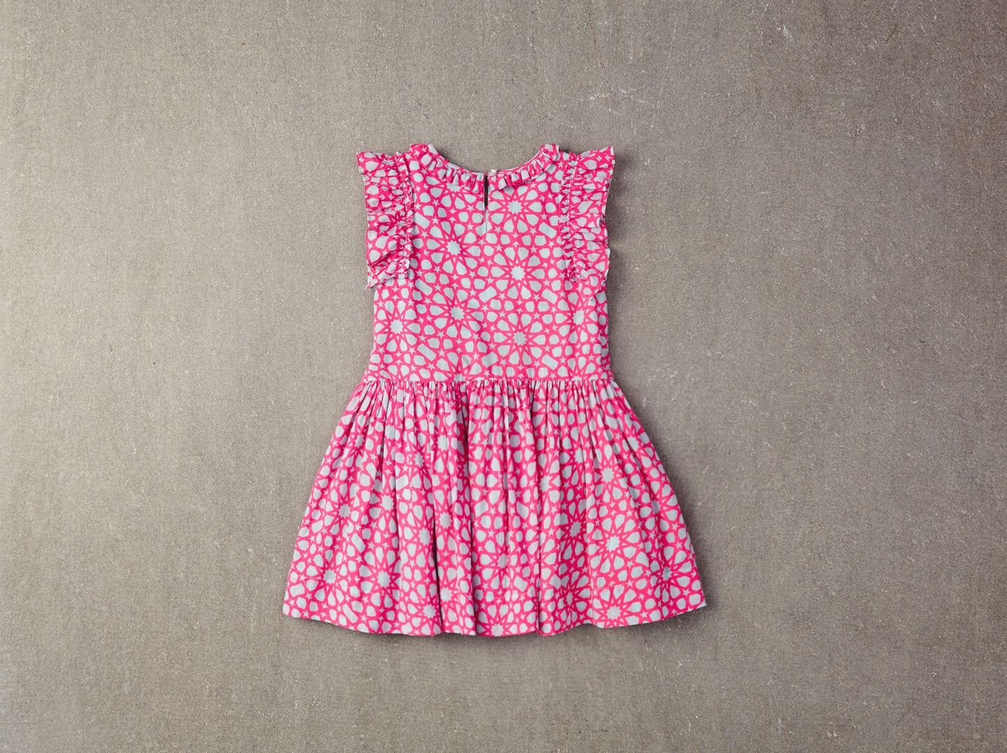 Nellystella Ariel Dress in Neon Star (Size 2)