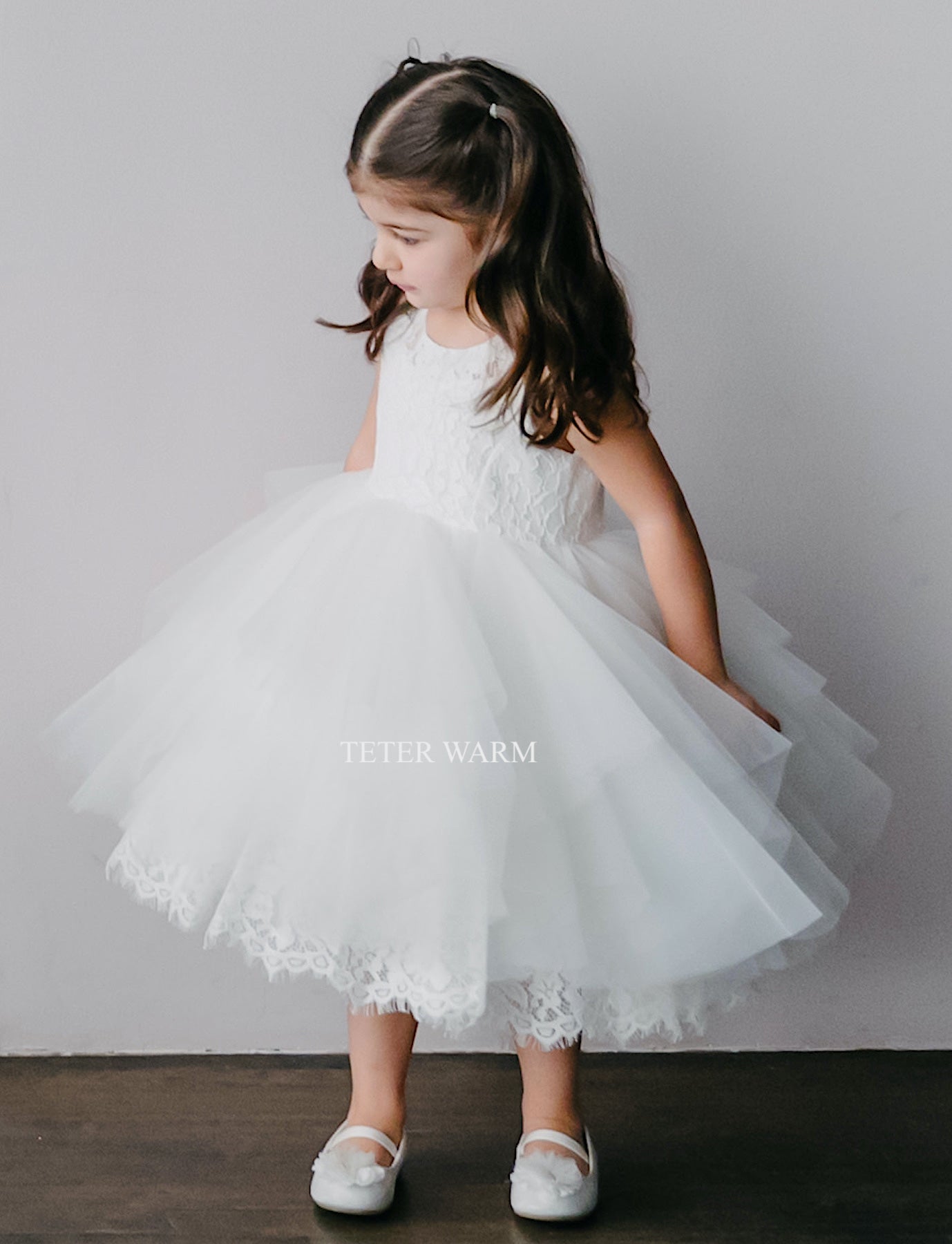 Teter Warm Lace Bodice Flower Girl Dress ( Size 2 )
