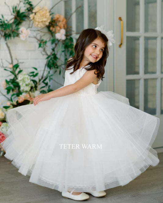 Teter Warm V-Line Back Lace Flower Girl Dress in Peach