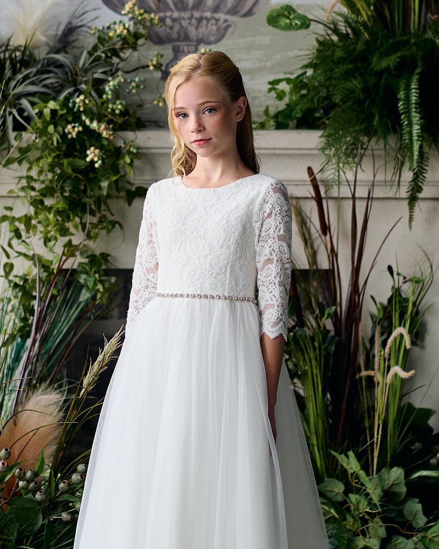 Teter Warm Half-Sleeve Embroidered Dress in Off White - Alyssa (Size 6, 7, 8, 10, 12)