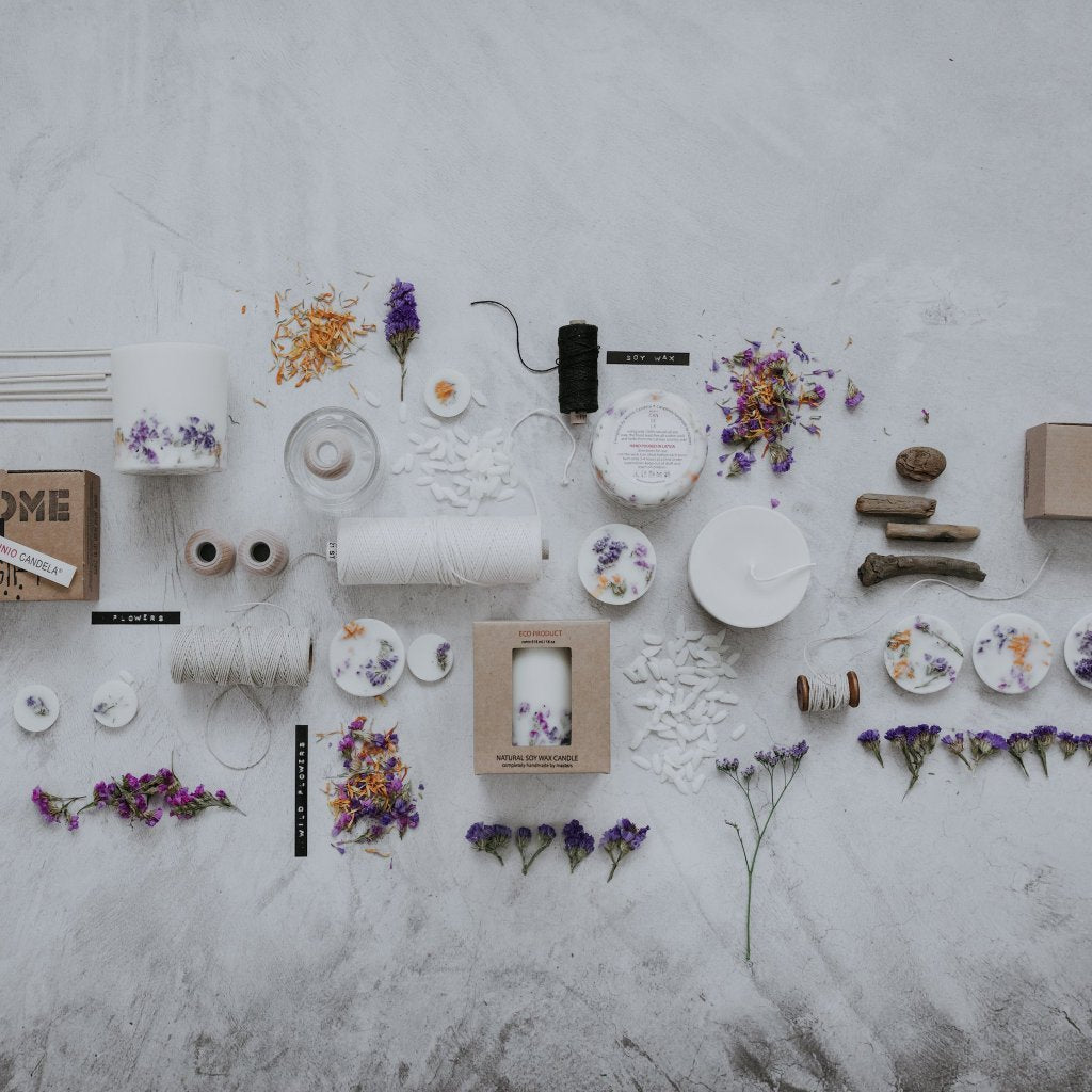 The MUNIO Wild Flowers Scented Soy Wax Rounds