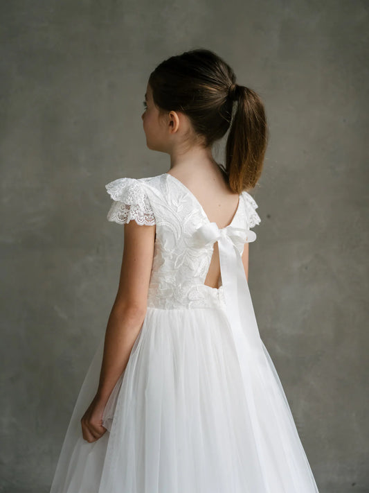 Teter Warm Girl’s Lace & Tulle Communion Dress: Emma Dress