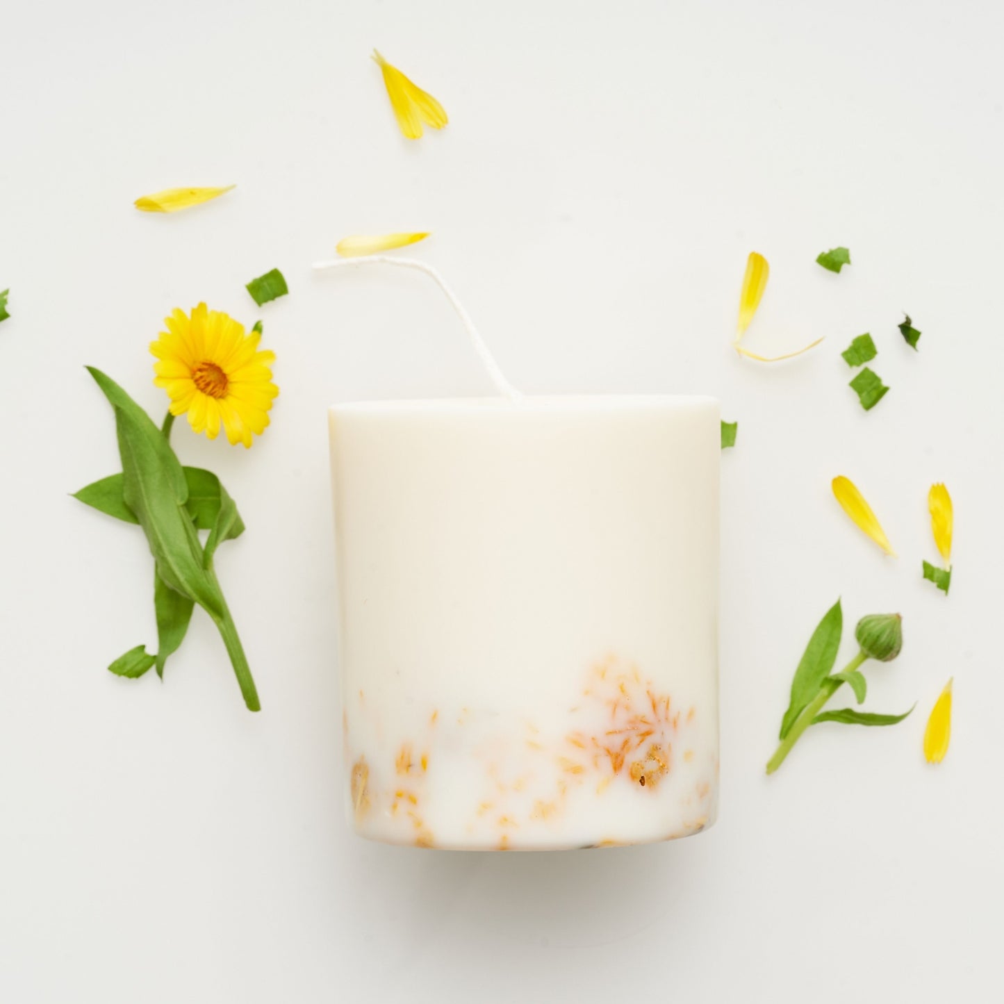 The MUNIO Marigold Candle