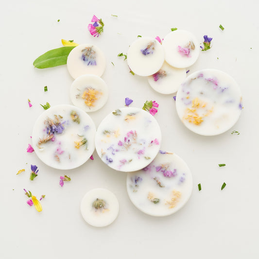 The MUNIO Wild Flowers Scented Soy Wax Rounds